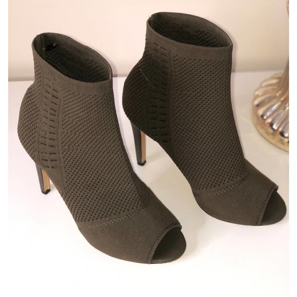 Express Open Toe Olive Green Sock Ankle Bootie Heels Size- 7 - Picture 3 of 9